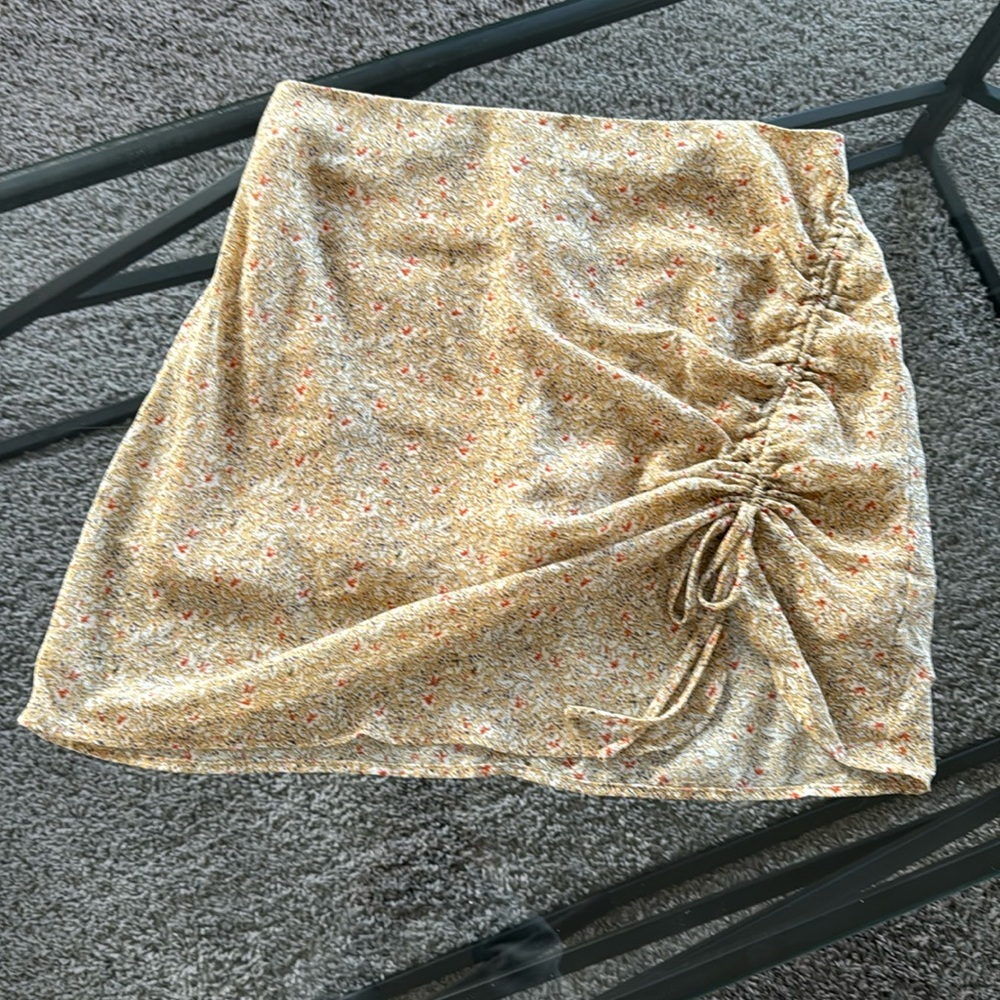 LA Hearts Floral Mini Skirt